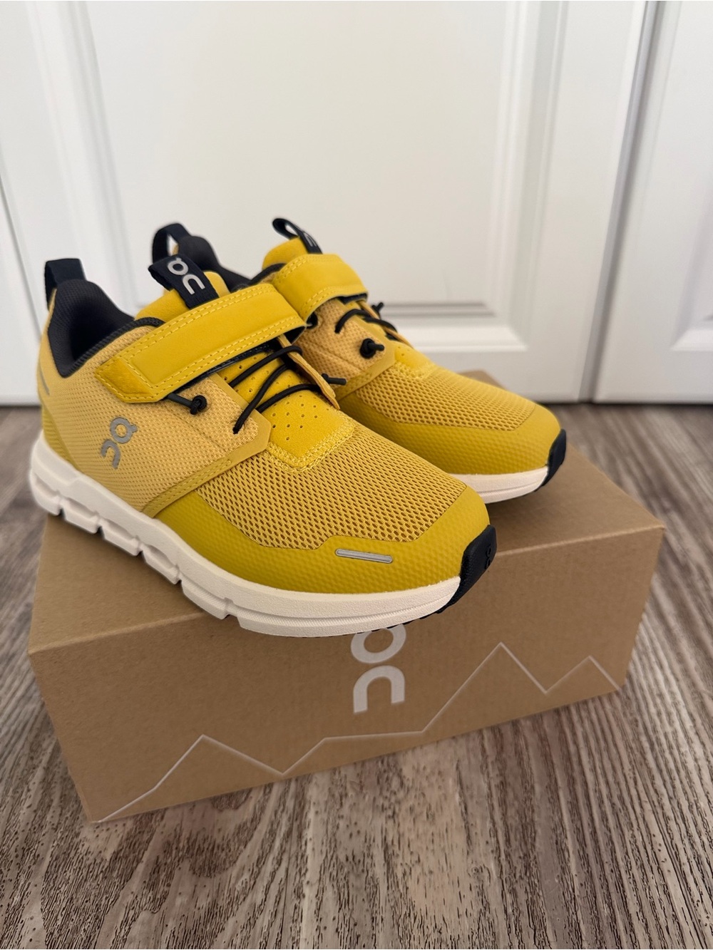 On Running Kids Yellow and Black Lightweight Sneakers